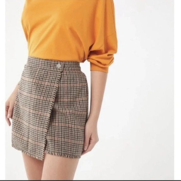 Urban Outfitters Houndstooth Fringe Plaid Wrap Skirt ASO Kirby Anders in Dynasty - Picture 2 of 7